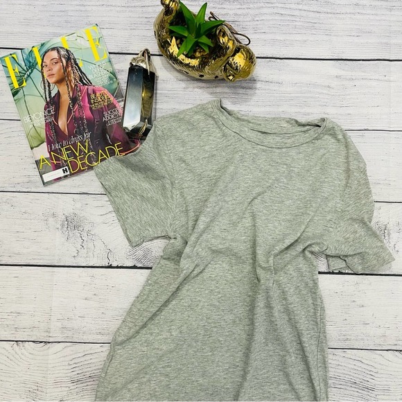 *Free with Purchase* Calvin Klein - NWOT Kids Grey Tee - Picture 2 of 7